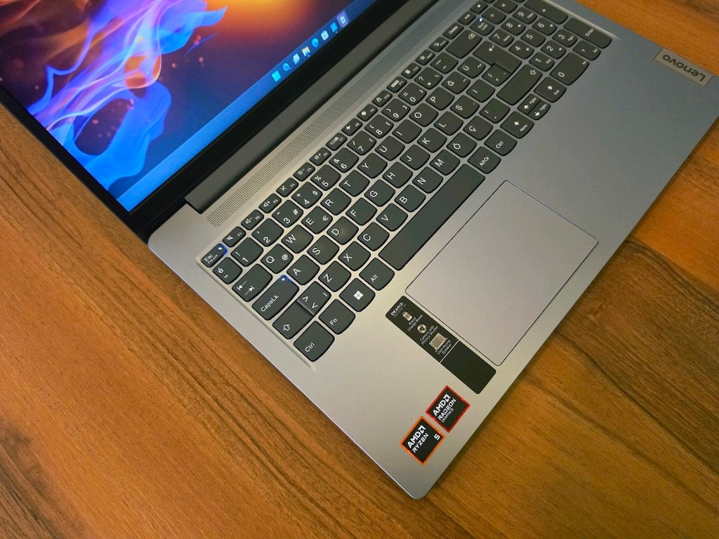 Lenovo Slim Amd Ryzen 5 islemci Hatasiz - 3