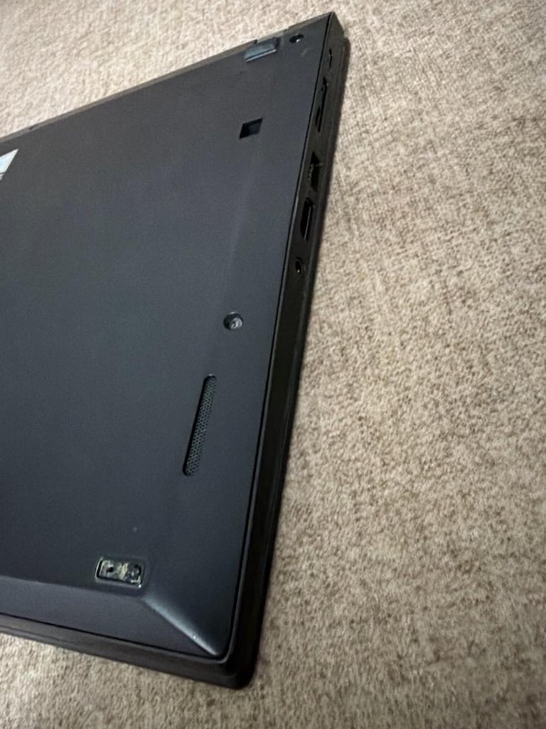 Lenovo Thinkpad T490s İ7 8.Nesil 8GB Ram 256GB Disk - 5