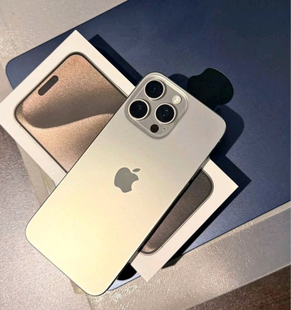 15 PROMAX 256 GB