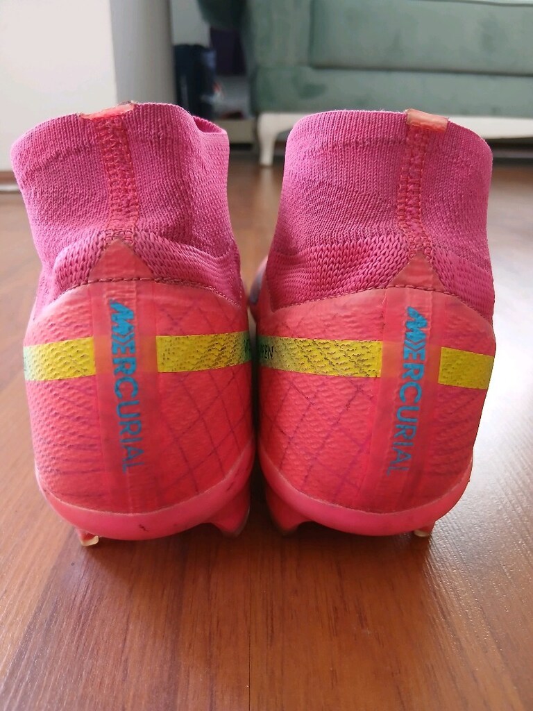 Nike - 3