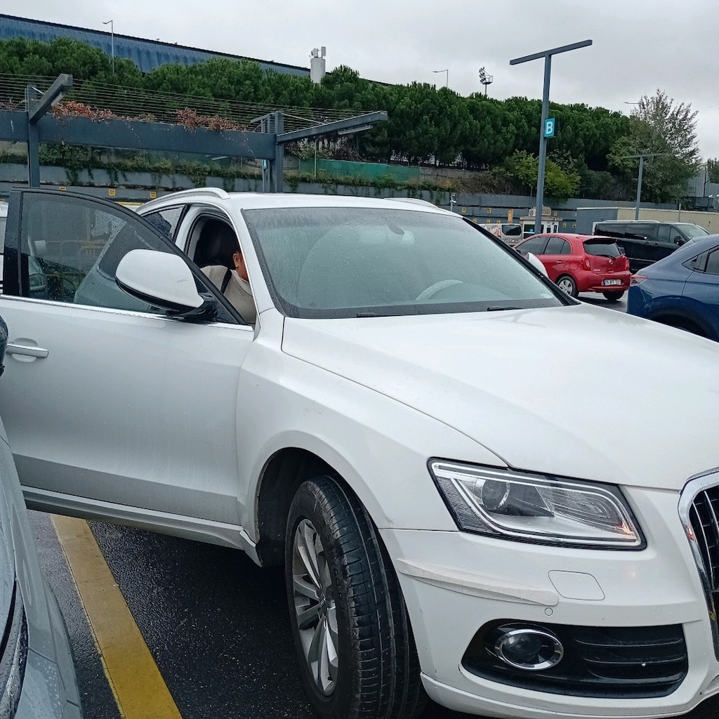 Beyaz Audi SUV - 14
