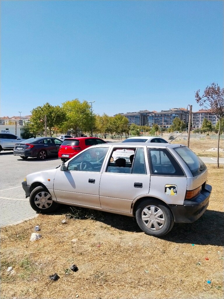 Suzuki swift 1990 model 1.0 japon harikası - 9