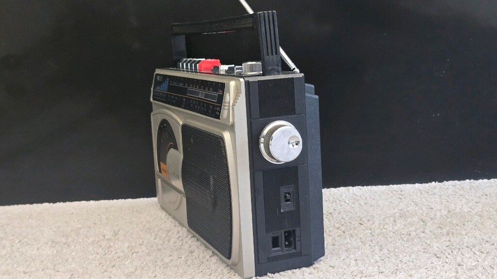 ANTİKA KASET ÇALAR VE RADYO - 2