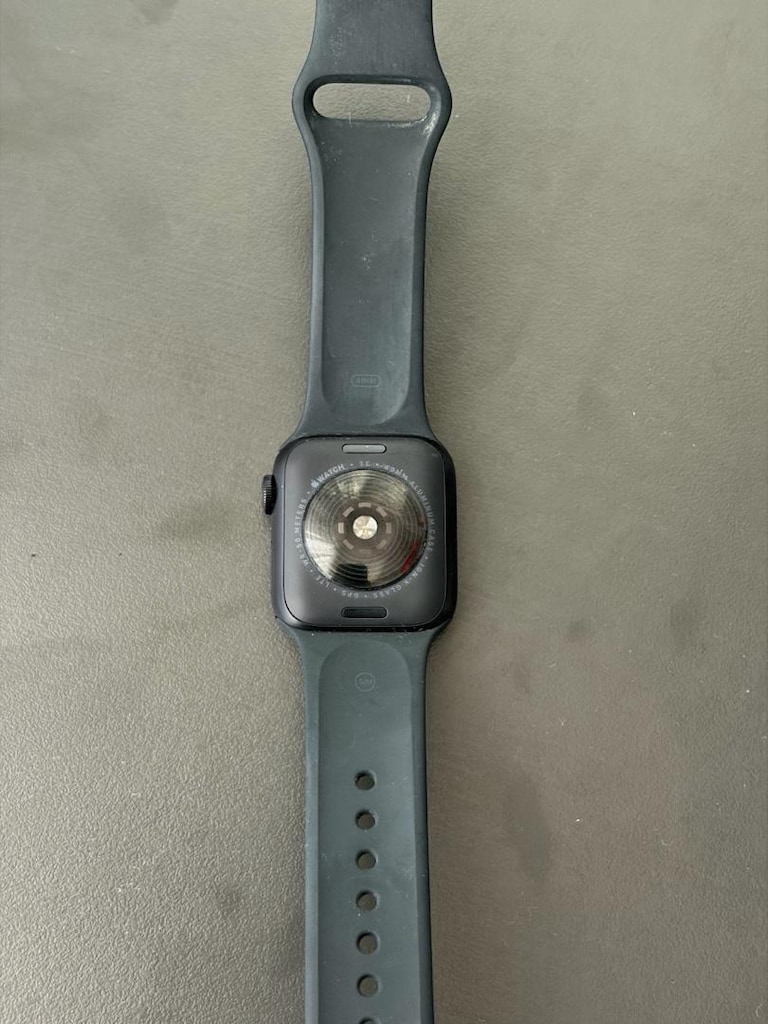 Apple Watch SE GPS + Cellular 40mm Gece Yarısı Alüminyum Kasa ve Gece - 2