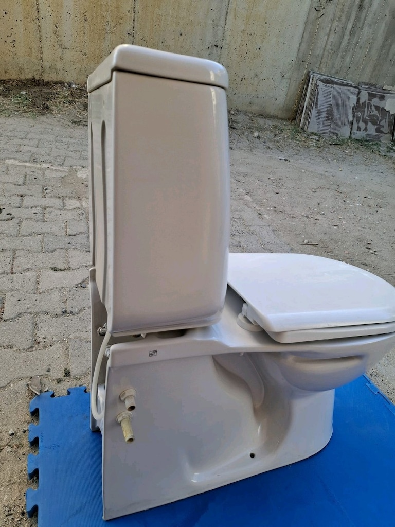 Ece marka alttan çıkışlı duvara sıfır kılozet - 4