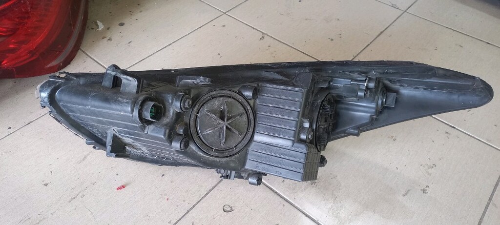 HYUNDAI I30 SAG BI-XENON FAR ITHAL 11-16 MODEL - 4