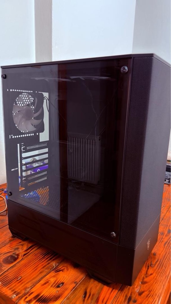 MSI MAG FORCE 112R KASA - 8