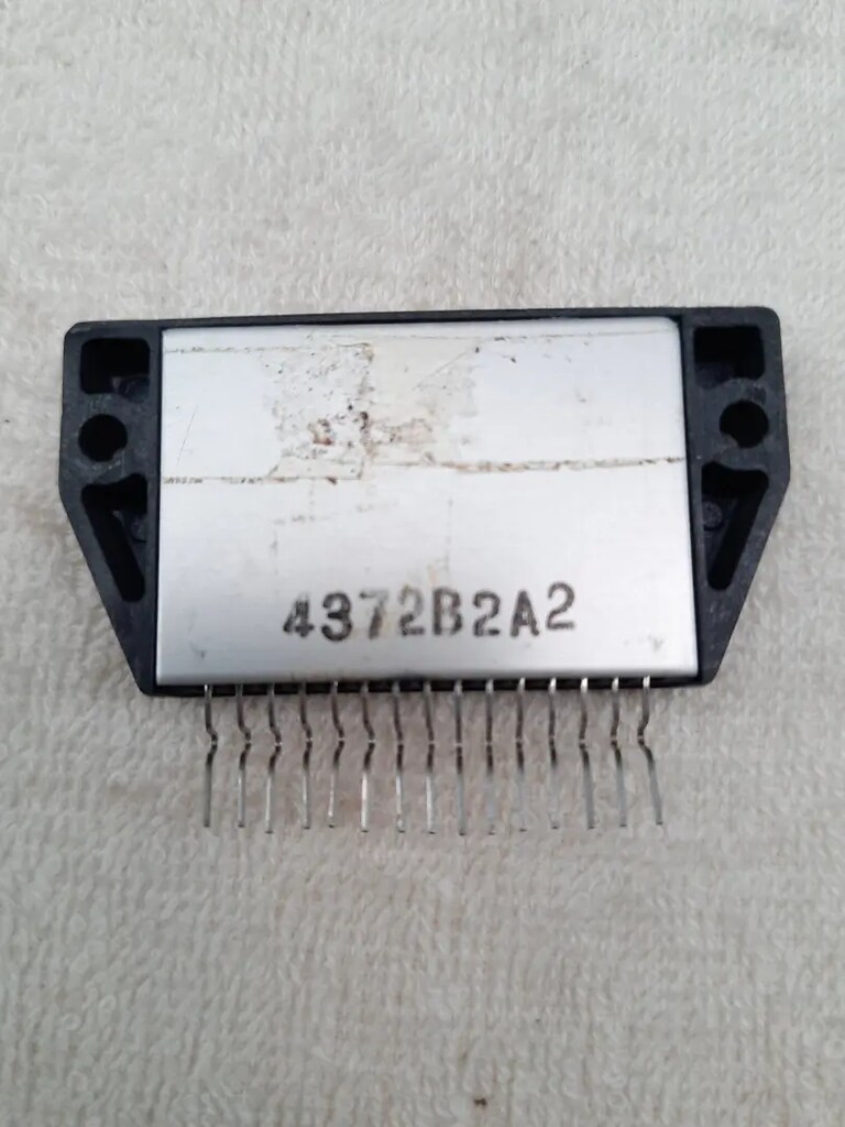 STK 4372 AMFİ ÇIKIŞ ENTEGRESİ - 2