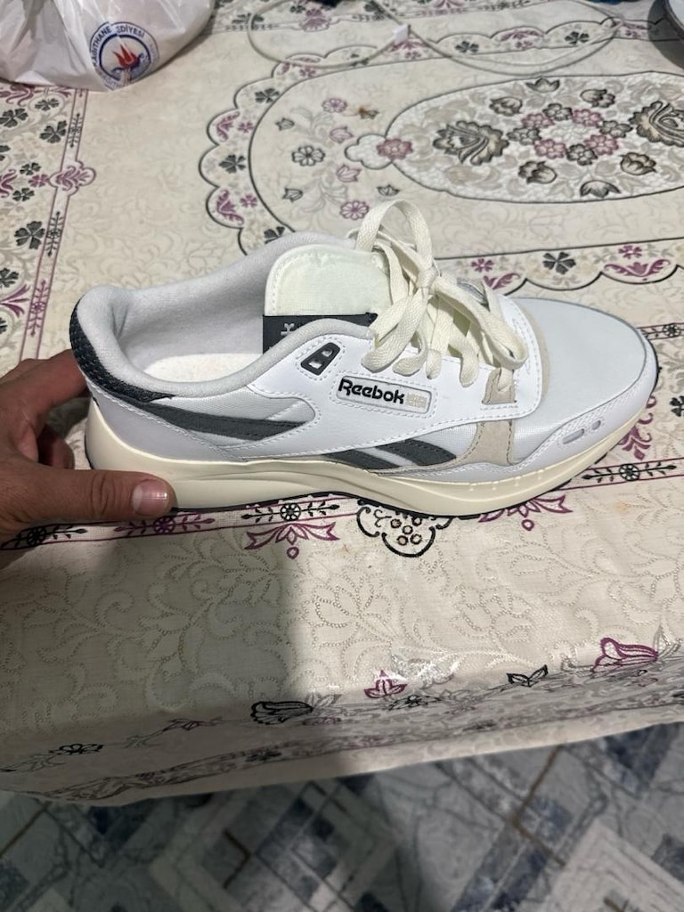 sıfır reebok