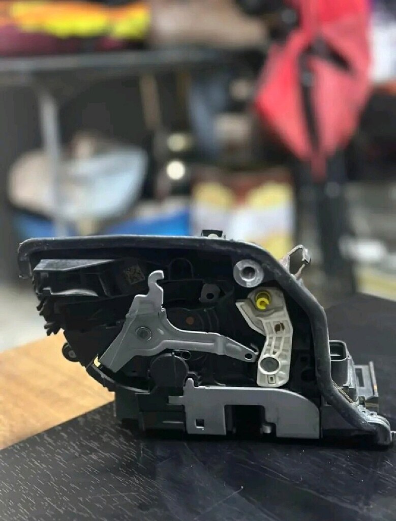 BMW F10 F30 G30 G20 kapı kilitleri - 3