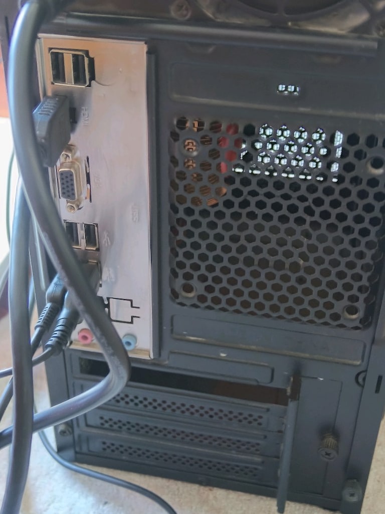 i5 4460 CPU interl core 4.30 GHz 128 GB 22 inch LENOVO Monitör - 9
