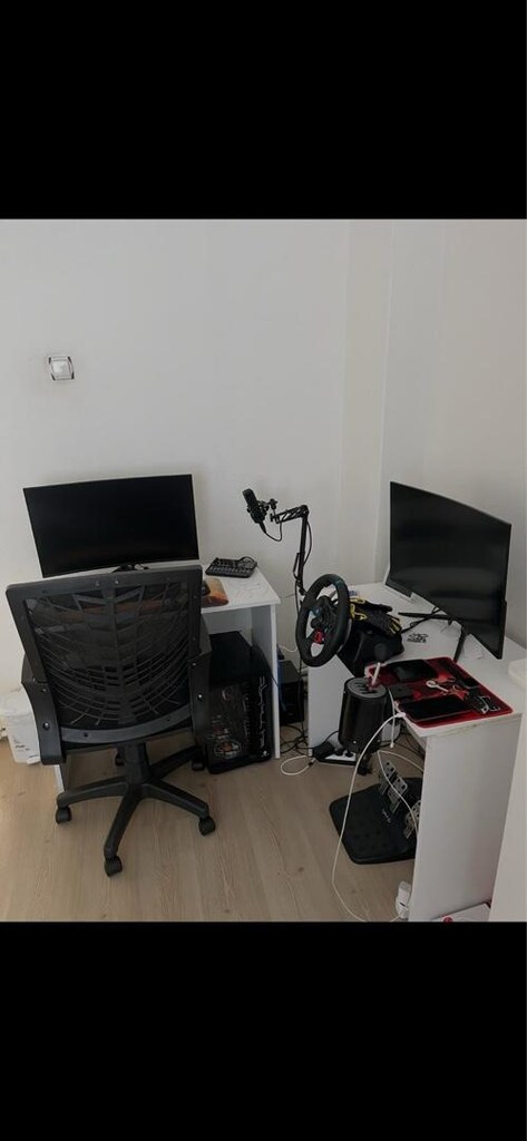 kasa satıldı monitör ve mikrofon logitech g29 satılık