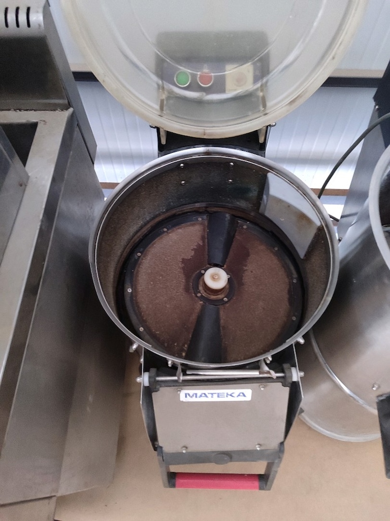 Mateka PAT 650M Patates Soyma Makinesi (10 Kg) - Temiz - 6