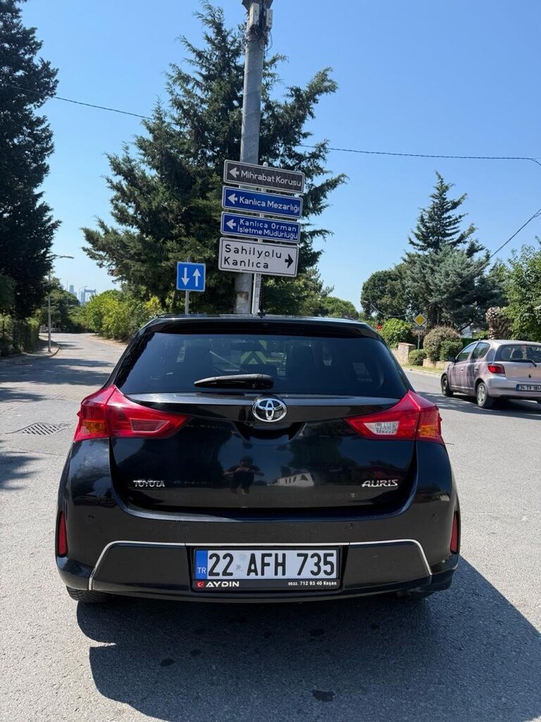 Sahibinden Toyota Auris 1.4 D-4D Premium 2013 Model - 6