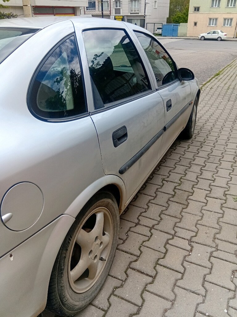 opel vectra 1998 1.6 - 4