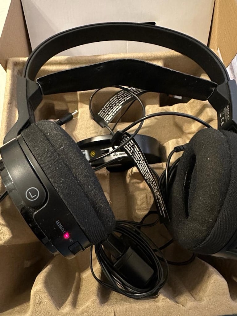 Sony MDR-RF811RK Kablosuz Kulak Üstü Kulaklik - 2
