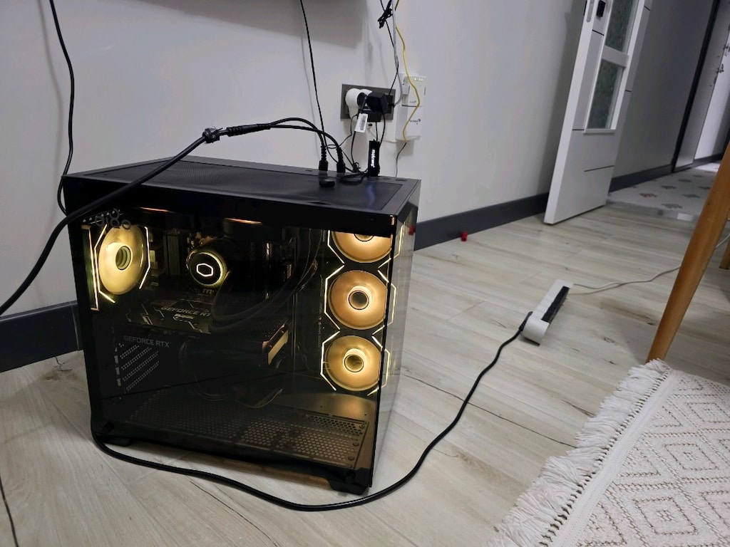 SATILIK YÜKSEK PERFORMANSLI OYUNCU / İŞ İSTASYONU PC Bilgisayar - 2