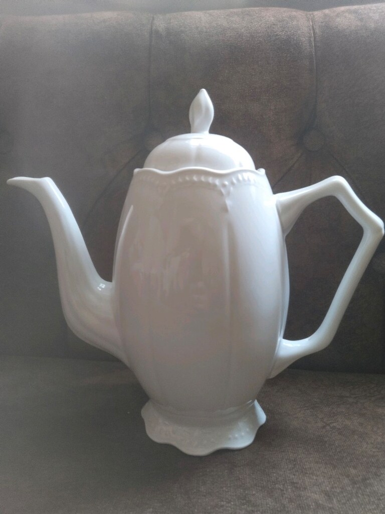 Vintage Karolina Poland Damgalı Beyaz Porselen Demlik / Kahvedanlığı