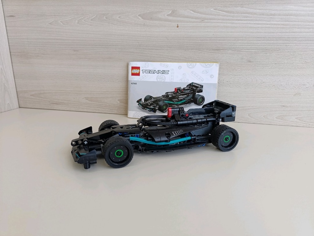 LEGO Technic 42165 - Mercedes-AMG F1 W14 E Performance Pull-Back - 2