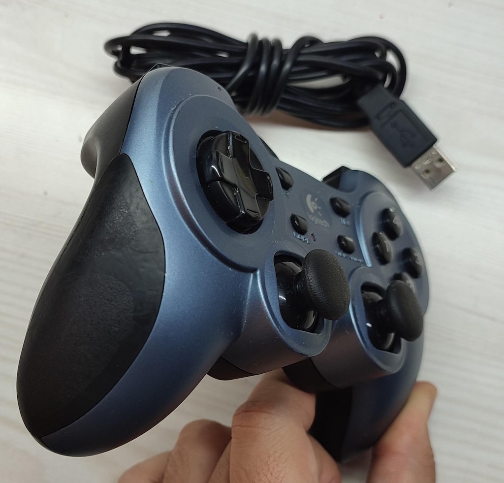 Logitech RumblePad 2 Titreşimli gamepad oyun kolu - 4