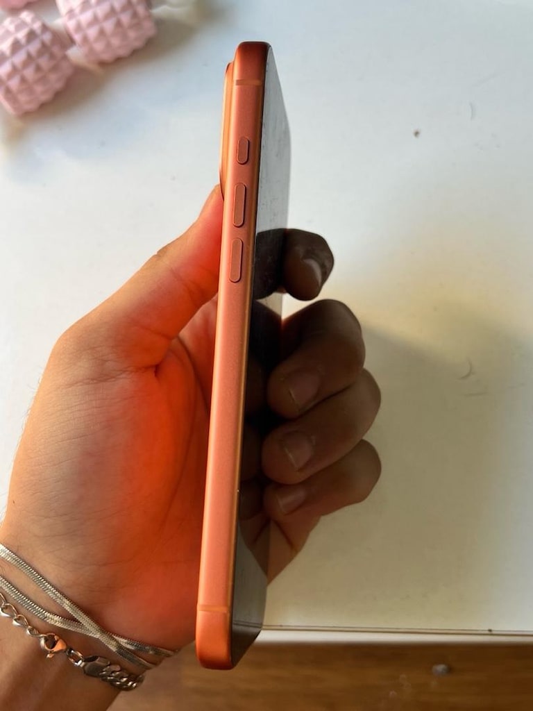 YD iPhone 17 Pro max - 2