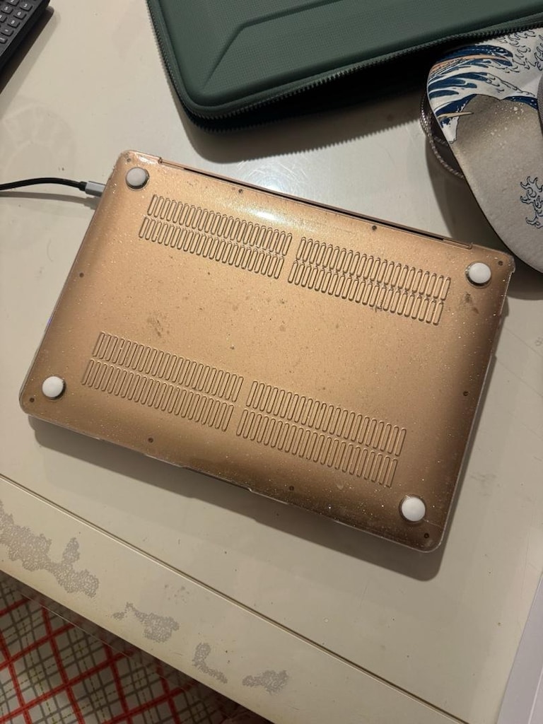 MacBook Air 18 - 7