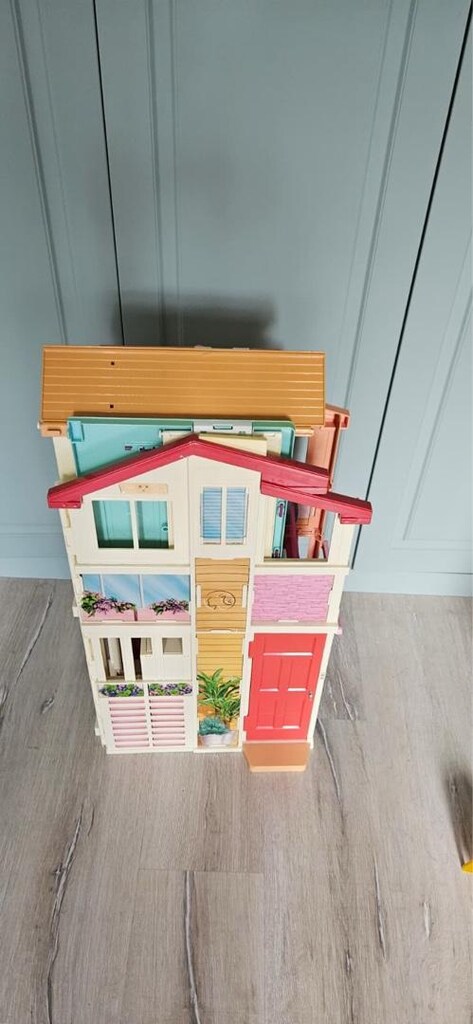 Barbie Malibu Evi - 2