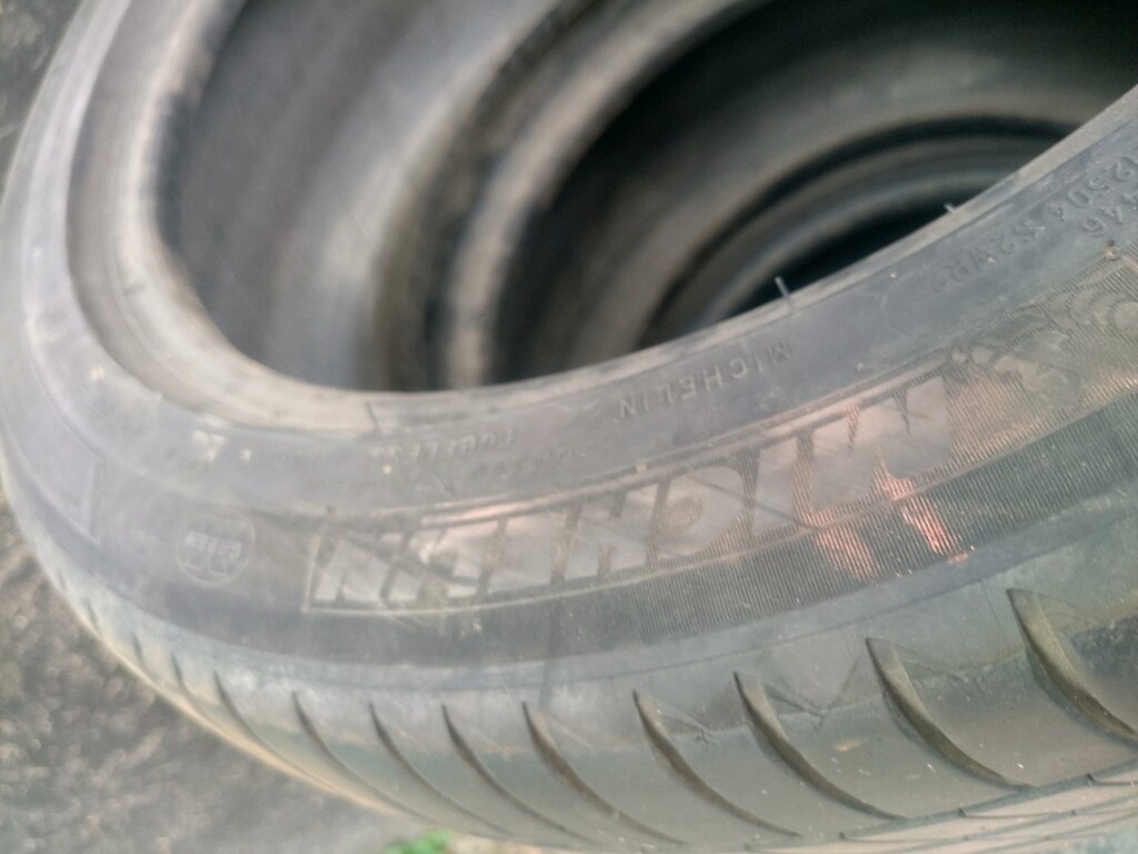 Çıkma 1 Takım (4Adet) Michelin Privacy 3 Lastik 235/45R17 Ebat Lastik - 6