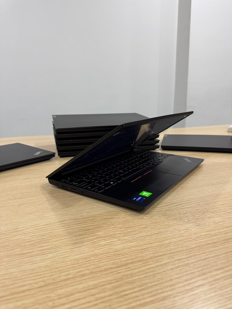 Adetli Lenovo E15 Gen 2 i7 11.Nesil 32GB MX450 1TB SSD - 5
