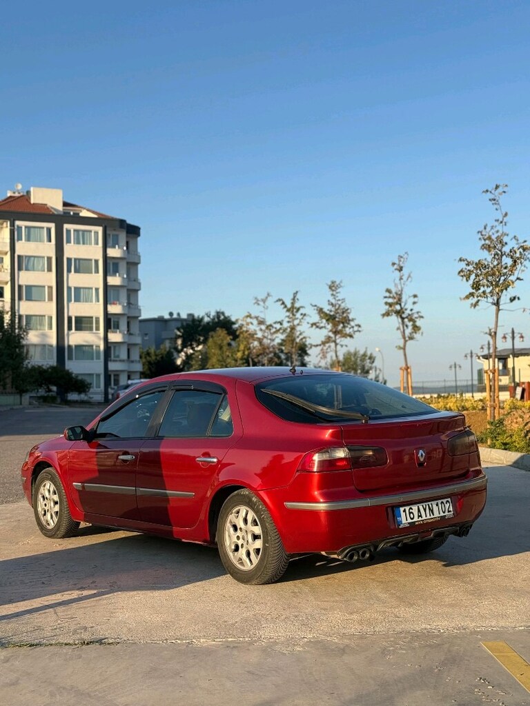 2003 laguna2 1.6 16 valf aciliyet durumu var - 2
