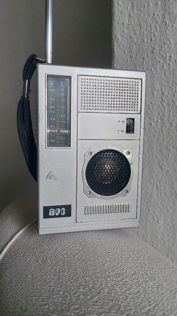 APC MODEL GONG KONG ÜRETİMİ FM BANDTLI RADYO - 2