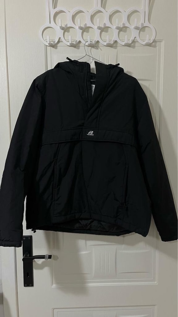 pull and bear mont