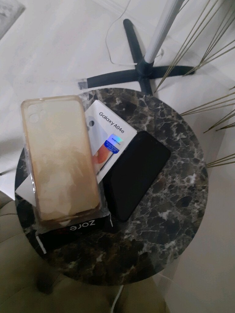 samsung a04e - 5