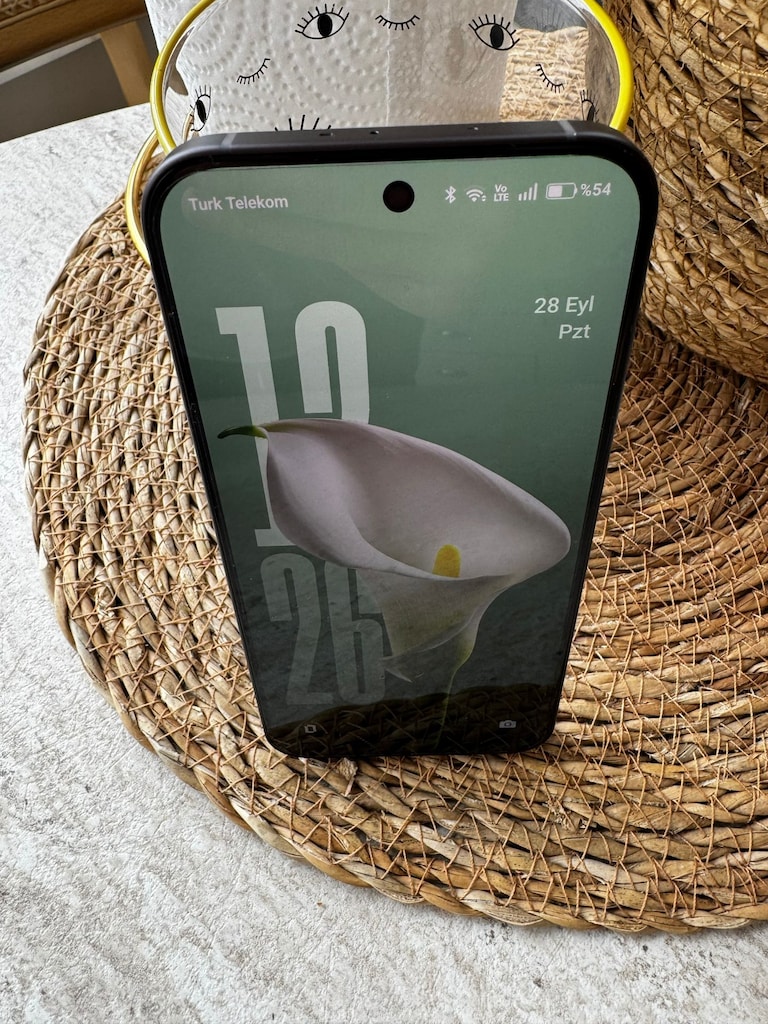 oppo reno 15 pro 512 GB cam ekran koruyucu var - 5