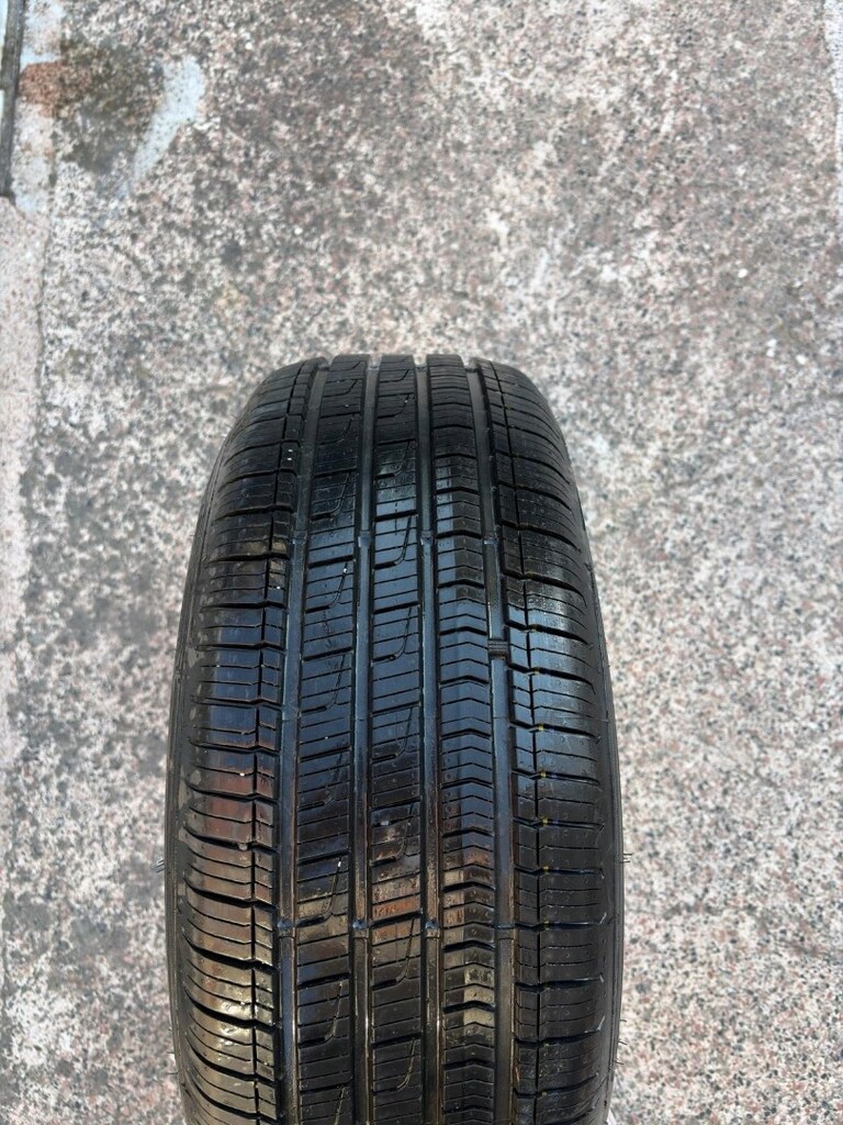 Goodyear marka 4 mevsim 4adet 205 .55.16 ĺ lastik.bir hafta kullanıldı - 4