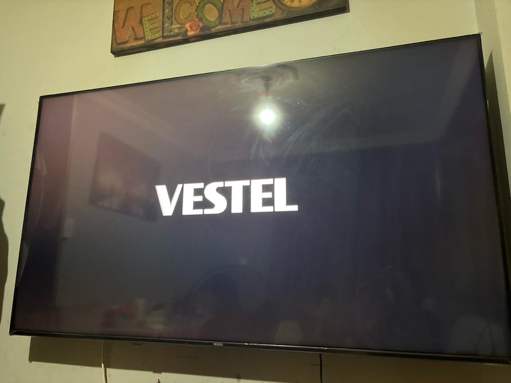 Vestel 65QG9840 65” 4K QLED Google TV – Sıfır Ayarında- ACİL! - 3