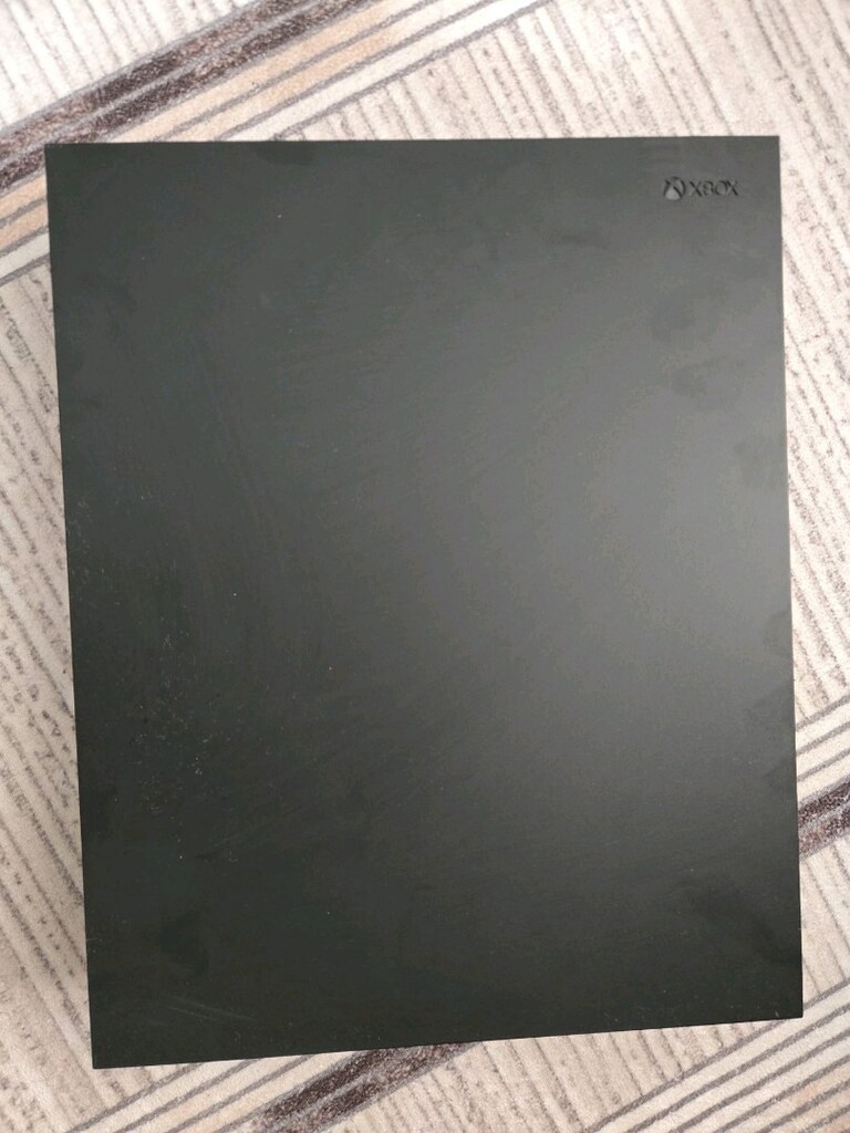 Xbox one x - 4
