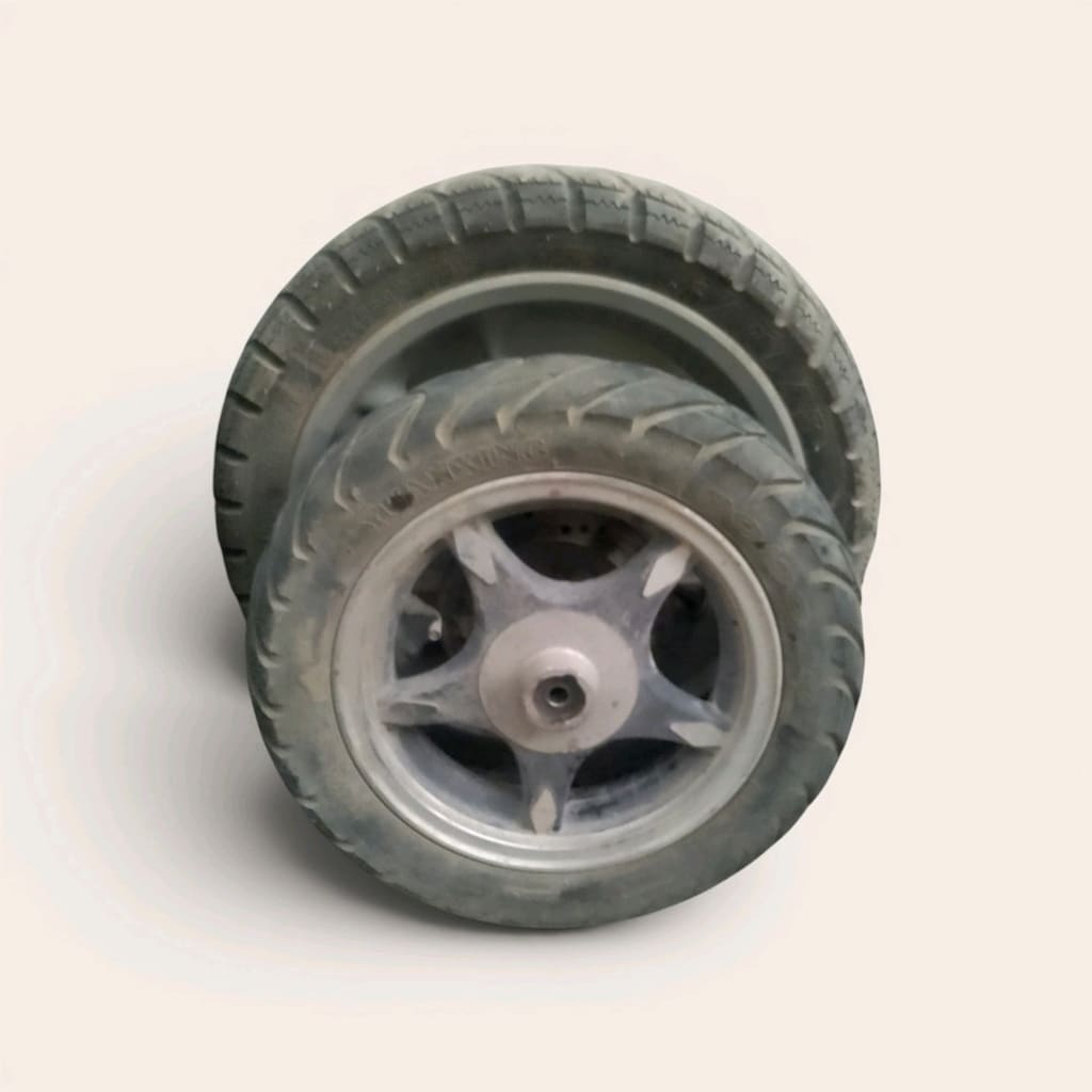 MOTOSİKLET 10 EBAT ÖN JANT LASTİK ÇIKMA TEMİZ - 3
