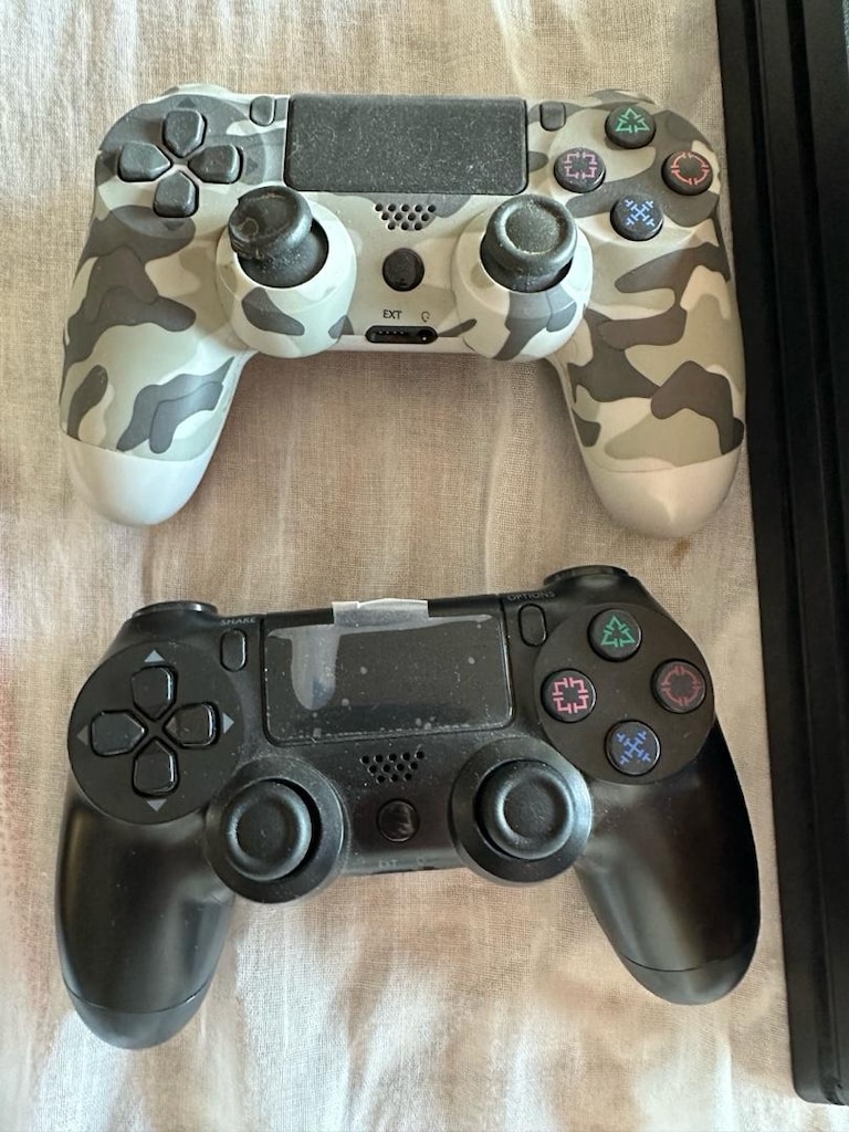 PS4 Pro 1 TB - Temiz Cihaz - Kutu açılmamıştır. - 9