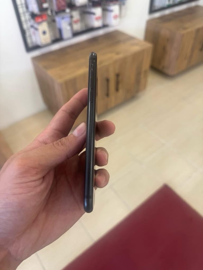 İphone 7 Siyah 32GB - 4