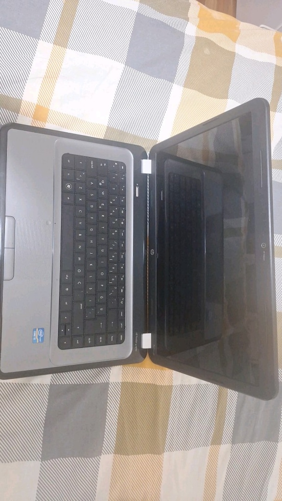 Hp 128 GB SSD 4 GB RAM WİMDOWS 10 İŞLETİMCİ KULANIMI İyi