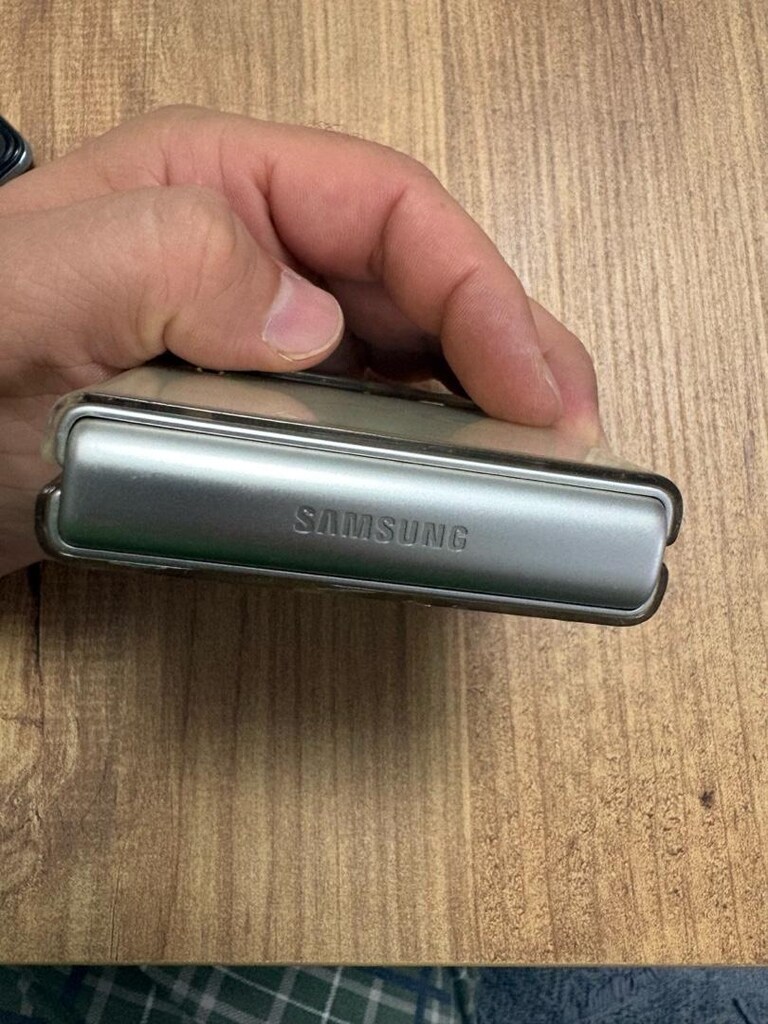Samsung Galaxy Z Flip 3 5G - 3