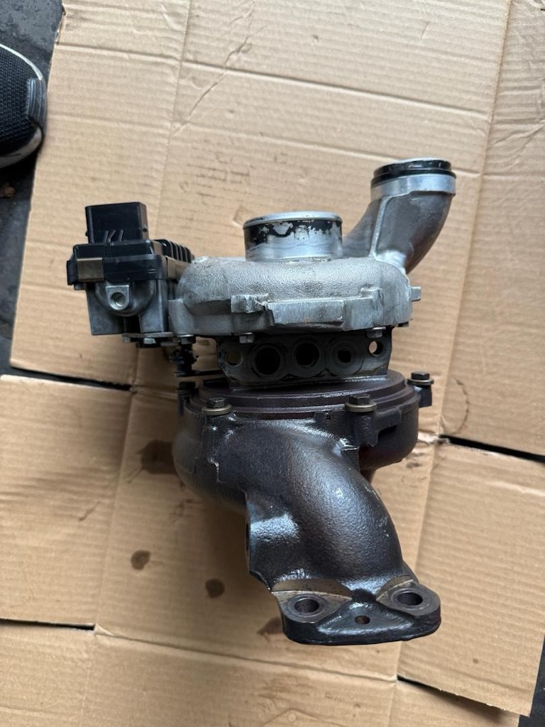 Mercedes 642 Turbo A6420901686 - 2