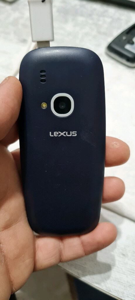 3310 görünümlü lexus telefon - 5