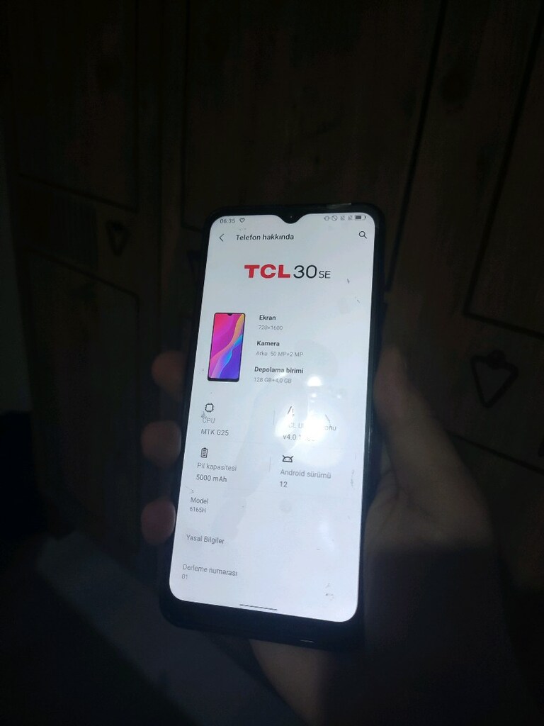 TCL 30 se