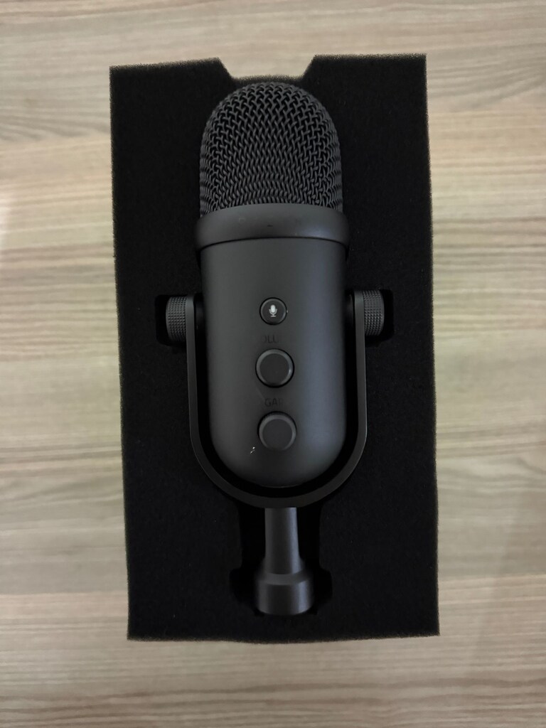 Razer Seiren V2 Pro - Yayıncı Mikrofonu - 2