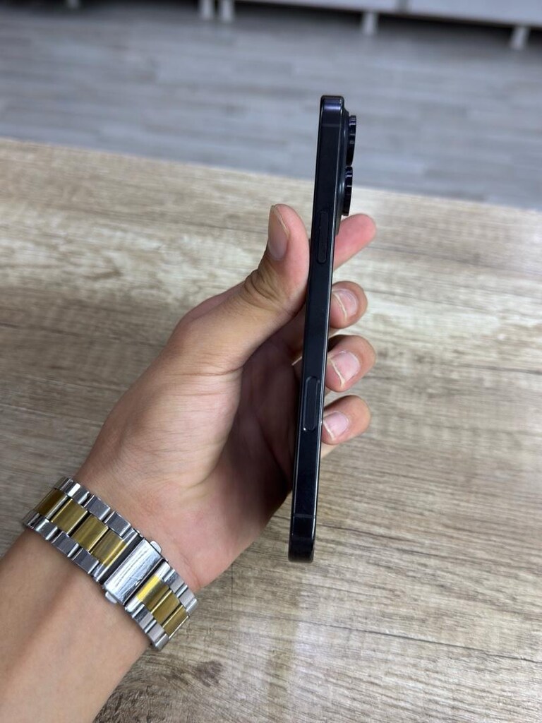 DARK SİYAHI IPHONE 16 PRO MAX - 2