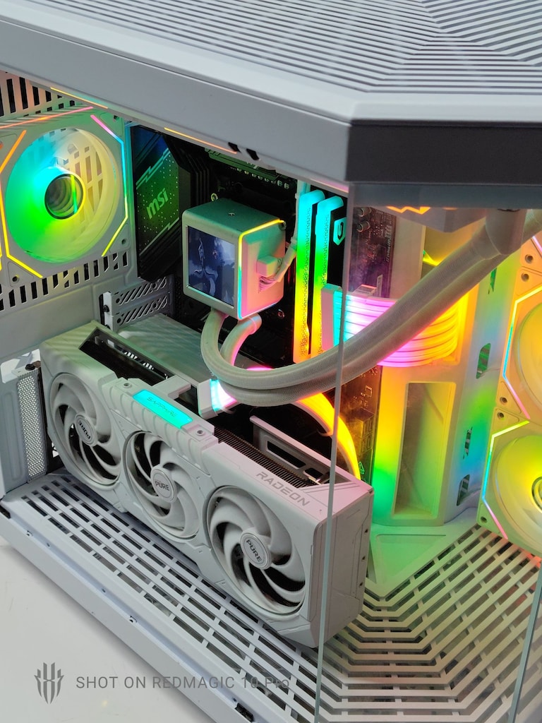 Ryzen 7 7800X3D - RX 9070 XT 16GB - 32GB RAM - 1TB M.2 SSD - 7