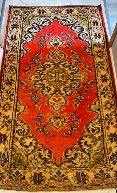 El Dokuması Yün Halı