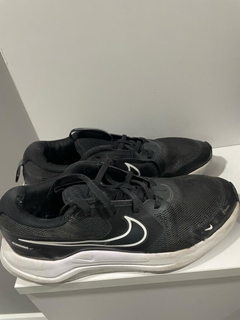 Nike koşu ayakkabısı